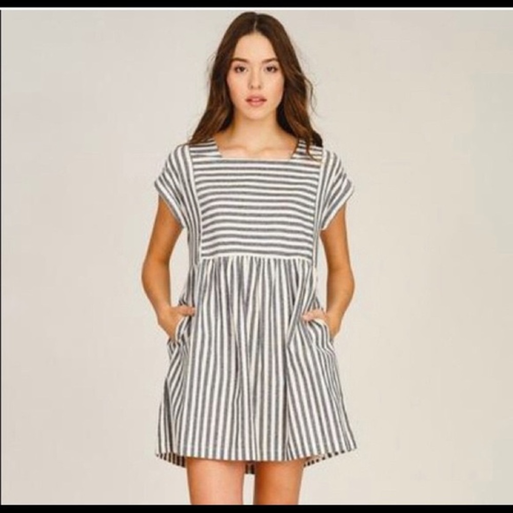 Listicle small blue & cream babydoll dress